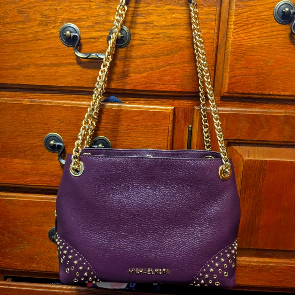Michael kors plum shoulder bag